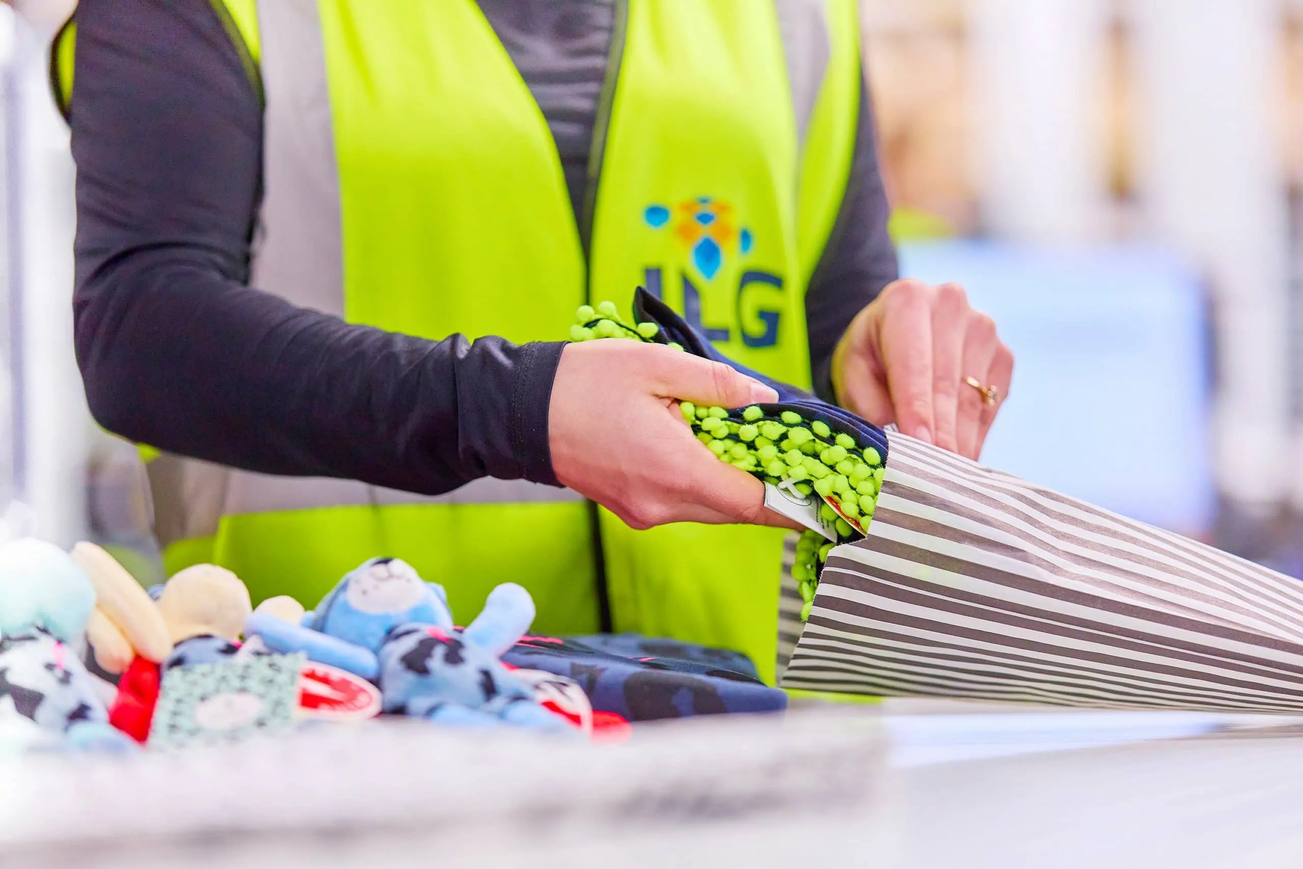 Scamp and Dude gift wrapping